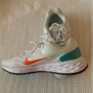 Women Nike Revolution 6 NN Running Shoes White Green
